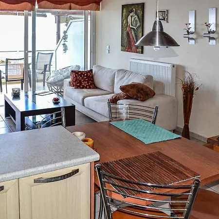 شقة Eclectic With Beach At The Doorstep
